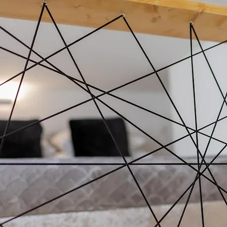 Apartment Dark Wave Loft With Mezzanine - For 3 - City Center *